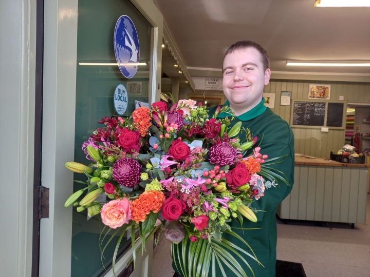 Jacks Favourite – Warm Winter Seasonal Handtied Bouquet