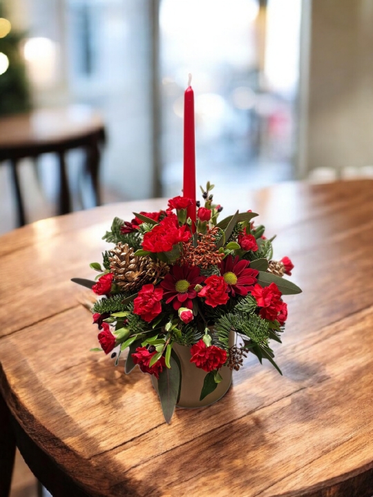 Seasonal Red Christmas Candle Arrangement