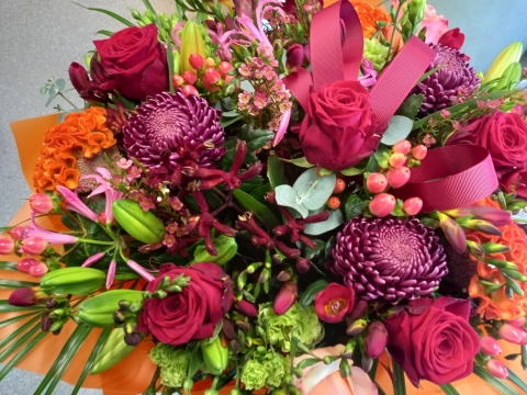 Jacks Favourite – Warm Winter Seasonal Handtied Bouquet